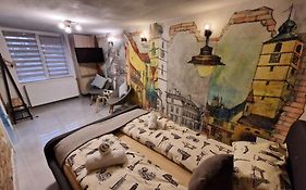 Old Town Studio Apartment